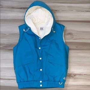 Hooded Snap-up Vest